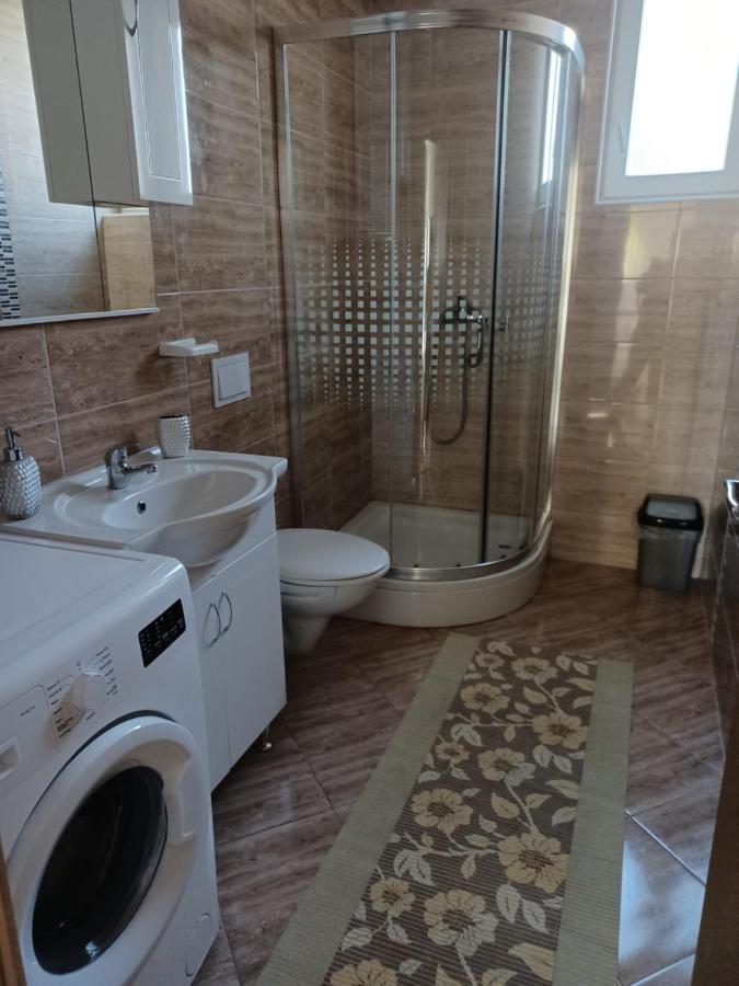 Apartmani Suncev Sjaj ルティナ エクステリア 写真